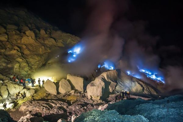 Ijen at Midnight, with a Coffee Plantation on the Way Back