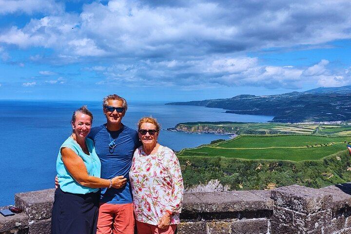 Majestic North São Miguel - Fogo Lagoon, Waterfalls & Tea (Lunch)
