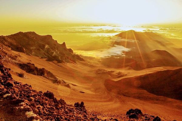 Haleakala Sunrise with Hotel Pick-Up and a Breakfast You Choose From Three