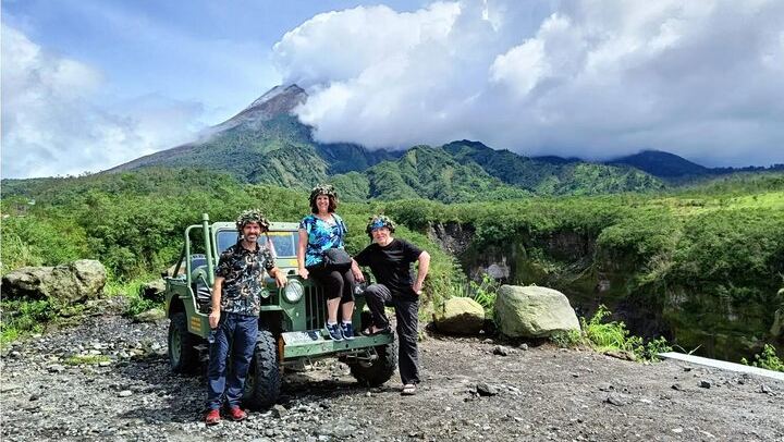 Merapi Volcano Sightseeing Jeep Tour with Pickup