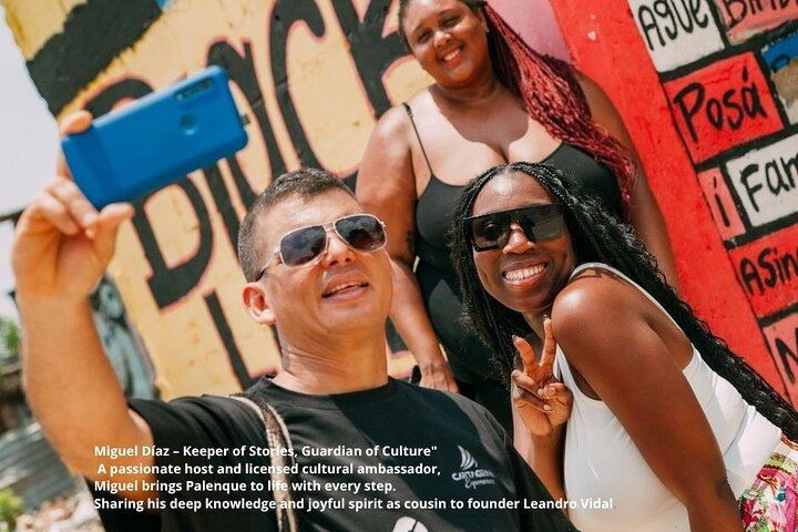 "Miguel Díaz – Keeper of Stories, Guardian of Culture"
A passionate host and licensed cultural ambassador, Miguel brings Palenque to life with every step—sharing his deep knowledge and joyful spirit.