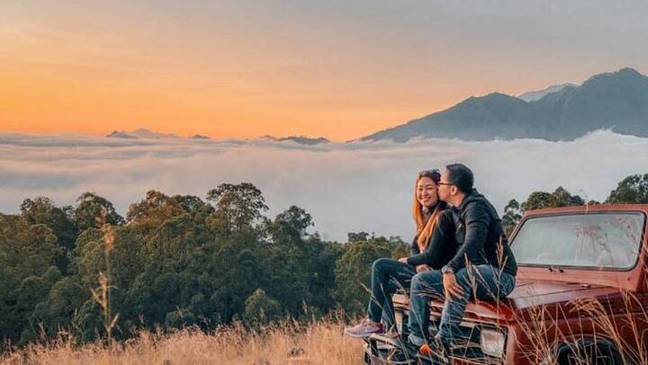 Mount Batur Jeep Sunrise Tour with Black Lava – Bali Volcano