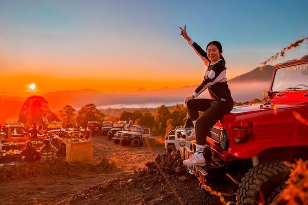 Batur Jeep Sunrise: the Winding Volcanic Track Is Half the Reason