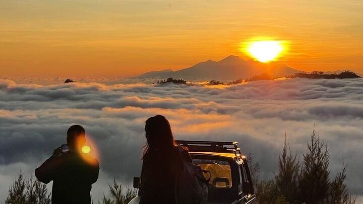 Mount Batur Jeep Tour: Sunrise, Black Lava,Black Sand &Hot Spring