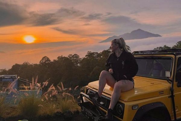 Batur Sunrise by Private Jeep: Breakfast on the Roof, Transfer Included