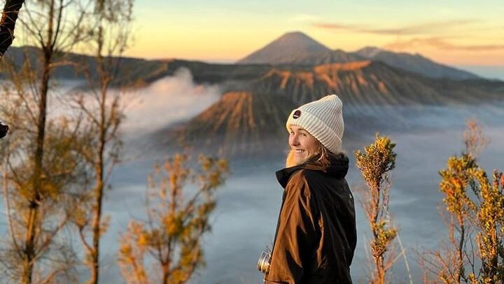 Mount Bromo Sunrise Tour from Surabaya or Malang - 1 Day