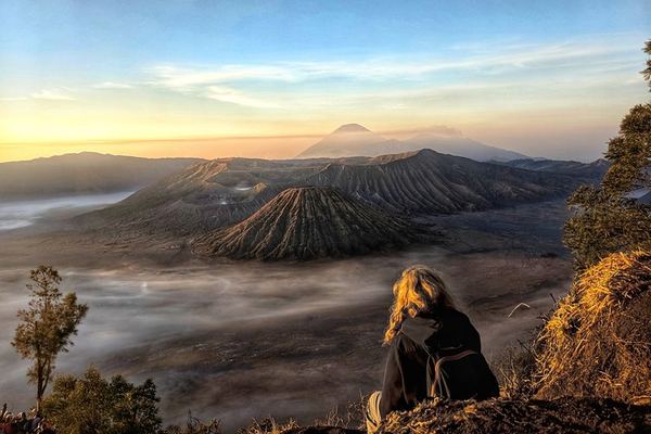 Bromo Sunrise from Midnight, with a Meal at Lava View Restaurant
