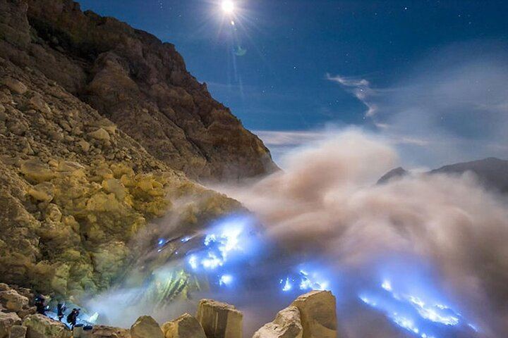 Mount Ijen Crater Tour From Ubud Bali