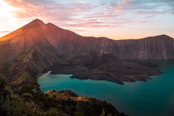 Rinjani 3 Days with Jou Trekking: Two Breakfasts on Summit Morning