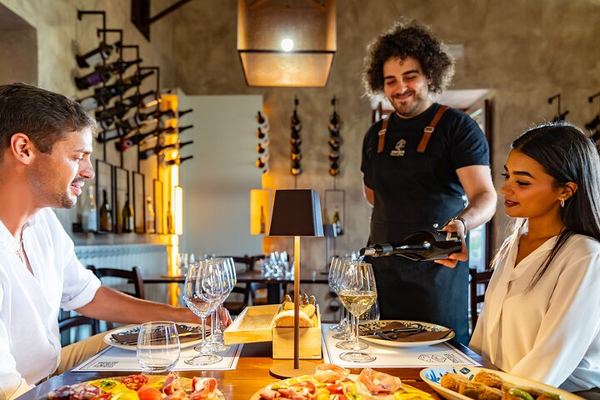 Etna and Wine Tasting from Catania: Silvestri Craters and the Enoteca dell'Etna