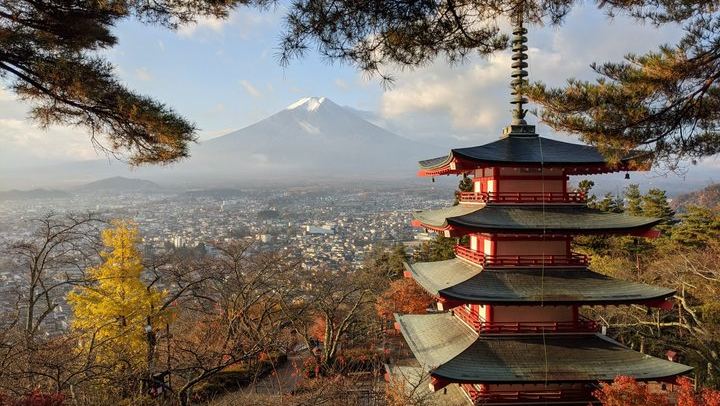 Mt Fuji Hidden Gem Custom Car Tour with Licensed Guide & Driver
