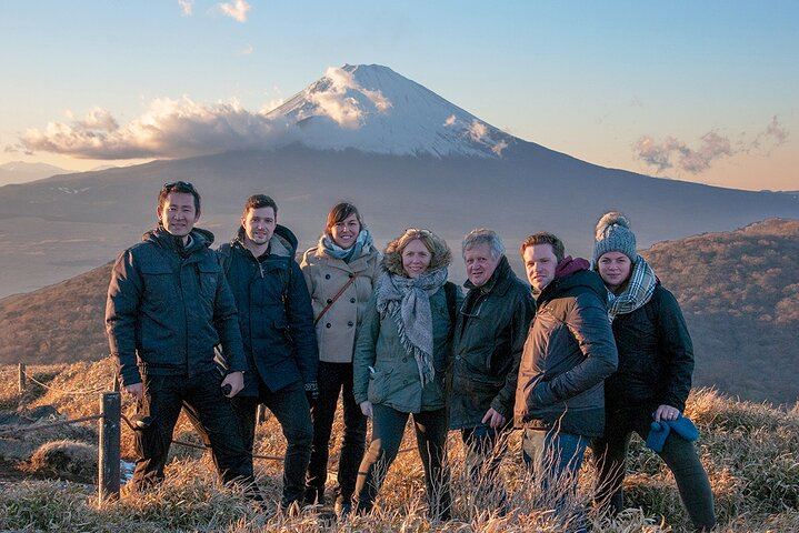 Mt Fuji Hidden Gem Custom Car Tour with Licensed Guide & Driver