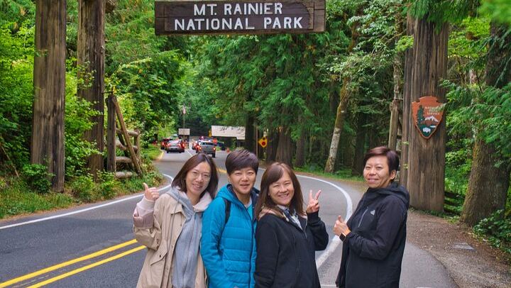 Mt. Rainier Day Tour from Seattle