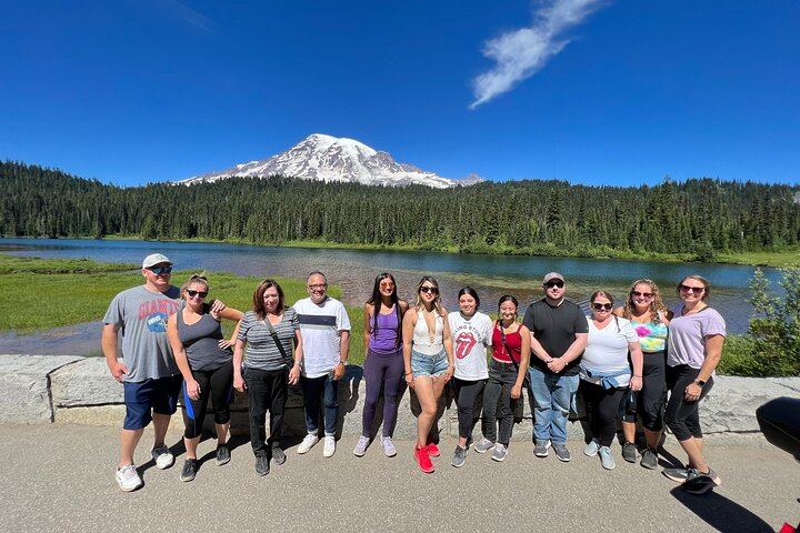 Mt. Rainier Day Tour from Seattle