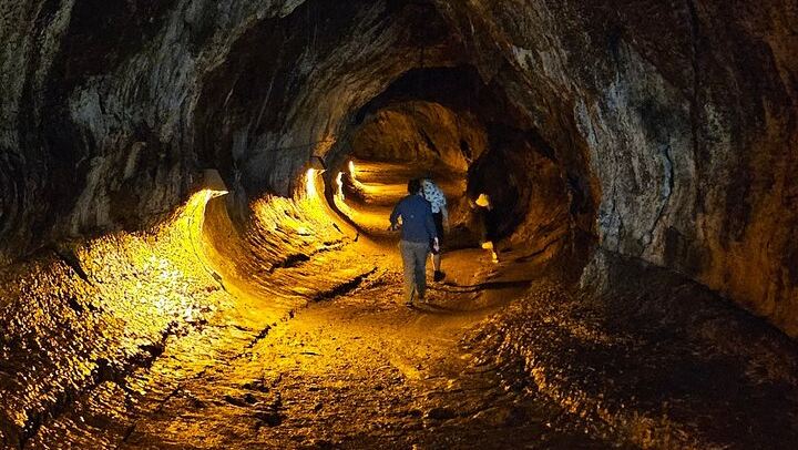 Nahuku lava tube