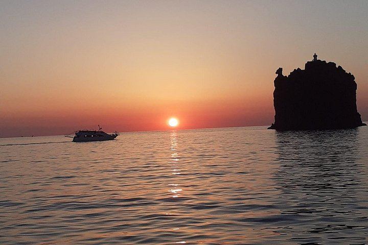 Panarea and Stromboli Boat Trip from Lipari, Sunset at Strombolicchio (2/11)