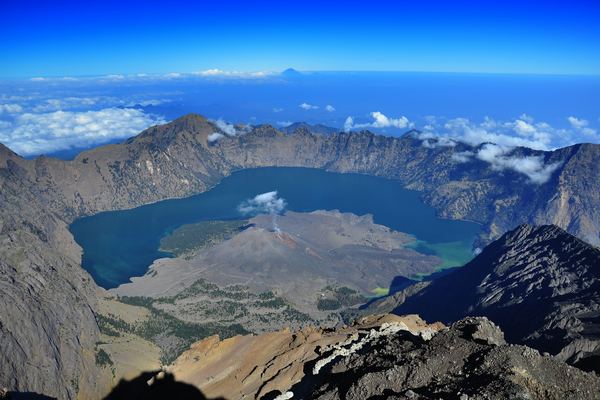 Senaru Crater Rim (2D1N)