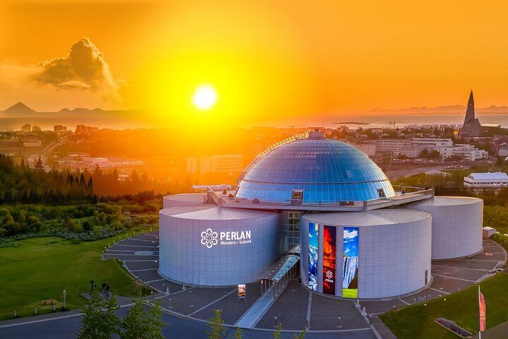 Perlan Admission - Volcano & Ice Cave, Northern Lights Experience