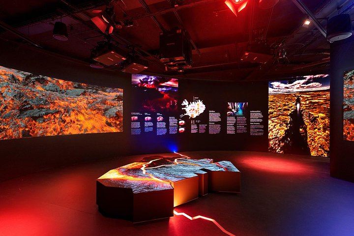 Perlan Admission - Volcano & Ice Cave, Northern Lights Experience