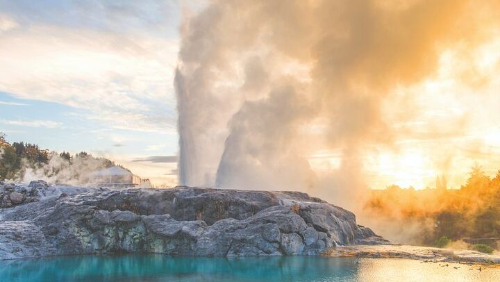 Pōhutu geyser is the largest in the southern hemisphere