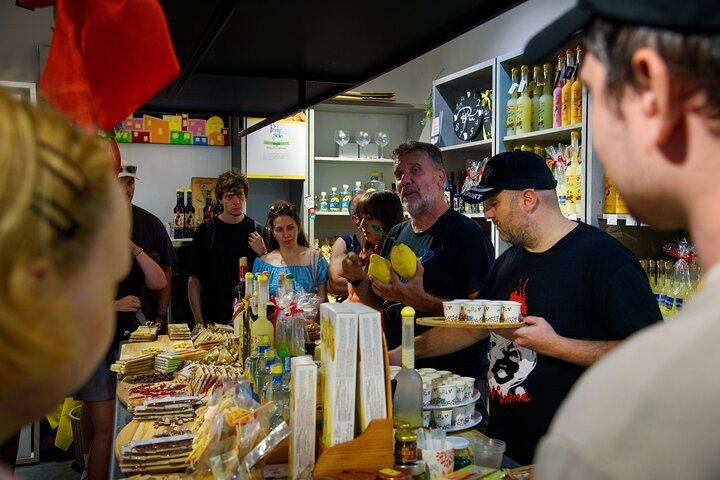 Pompeii and Vesuvius Full Guided Tour from Sorrento with Pizza
