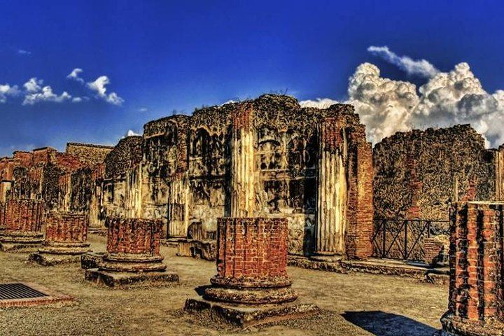 Pompeii - Basilica