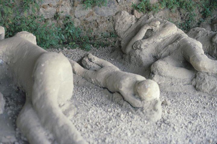 Pompeii from Rome with Optional Mt. Vesuvius & Pizza Lunch