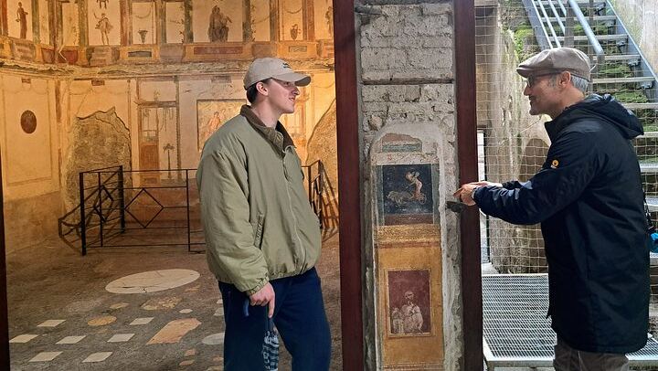Pompeii, Herculaneum and Winery on Vesuvius with an Archaeologist