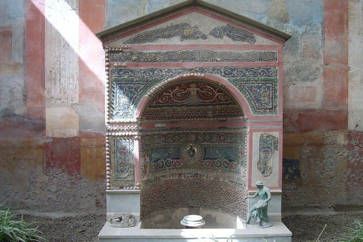 Pompeii & Mount Vesuvius Tour with Guided Visit, Tickets & Lunch