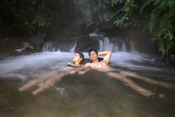 Premium Adventure from San Jose Arenal Volcano Waterfall and Thermal