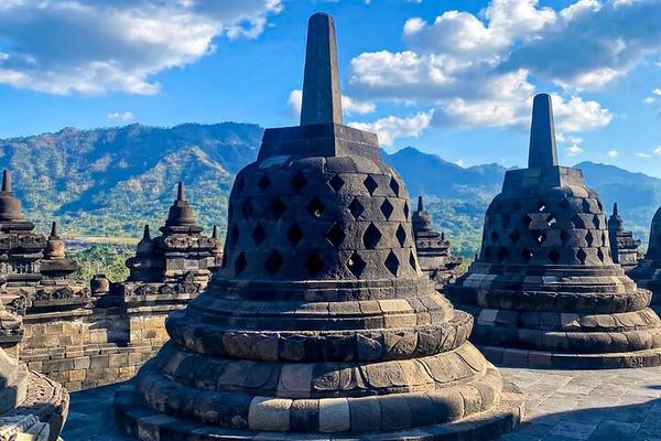 Borobudur, Merapi's Alien Stone and Prambanan by Private Car