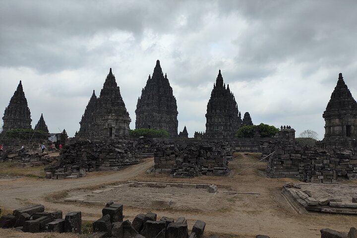 Private Borobudur Heritage Tour – Merapi Jeep & Prambanan Temple