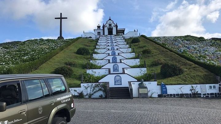 Private Full-Day 4x4 Tour to Furnas Volcano