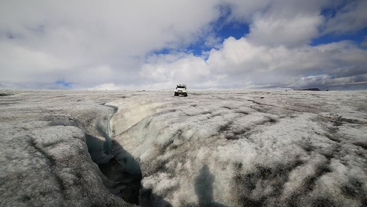 Private Golden Circle Tour by Superjeep from Reykjavik