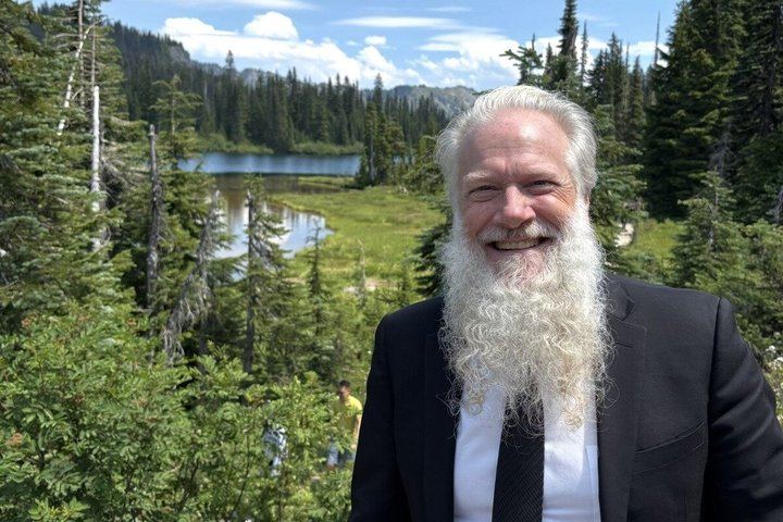 Private Mount Rainier Full Day Chauffeur Experience