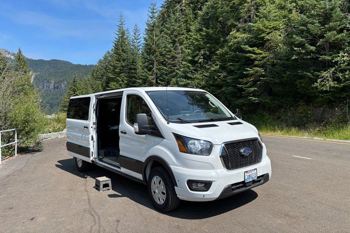 Private Mount Rainier Full Day Chauffeur Experience