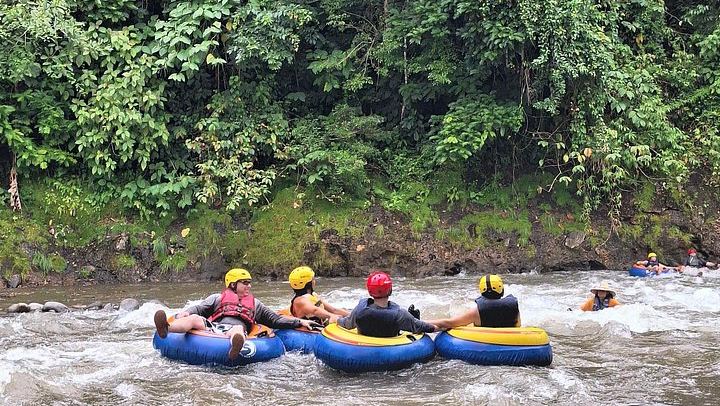 Private River Tubing in La Fortuna, from the Pink Hostel (2/5)