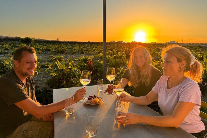 Private Santorini Wine Tour: 3 Wineries & Stunning Caldera Sunset