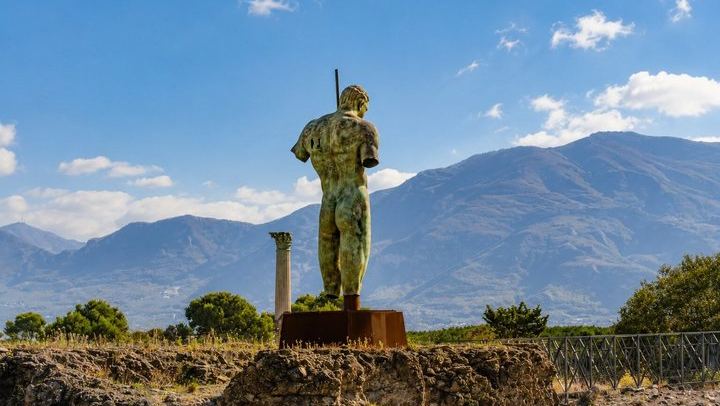 Private Tour of Pompeii, Herculaneum and Vesuvius from Naples