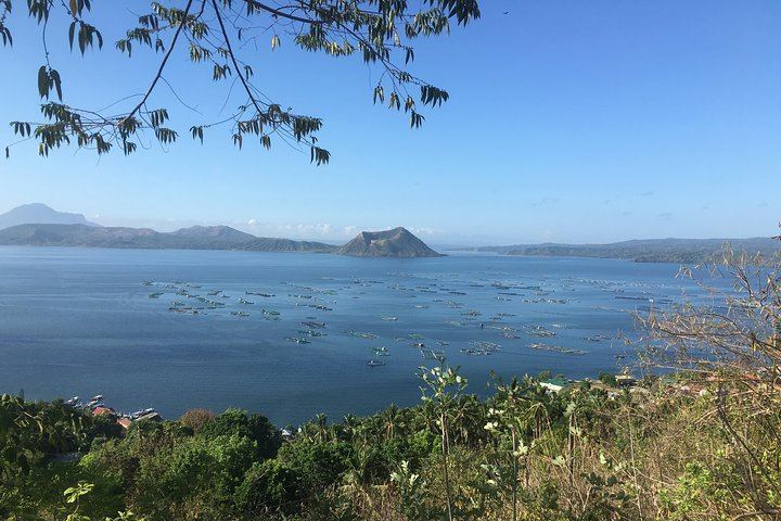 Private Tour: Tagaytay Taal Volcano View | Pagsanjan Falls (2in1)