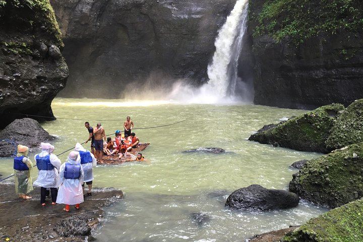 Private Tour: Tagaytay Taal Volcano View | Pagsanjan Falls (2in1)
