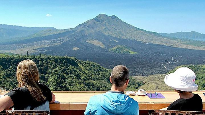 Private Tour: Waterfall, Kintamani Volcano, Ubud Tour with Lunch