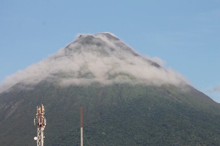 Private Transfer San Jose Airport > Arenal Volcano/La Fortuna