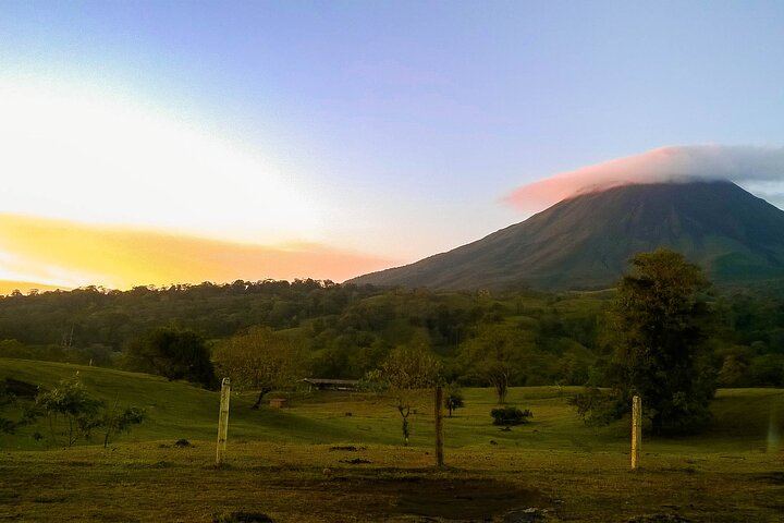 Private Transfer San Jose Airport > Arenal Volcano/La Fortuna