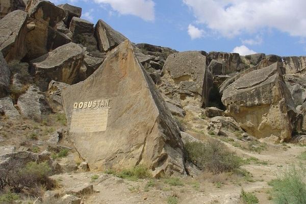 Gobustan and Absheron: the 1846 Oil Well, the Mud Volcanoes and Dumas's Guest House