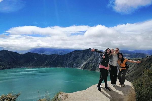 Quilotoa with Breakfast, a Guided Descent and a Return to Quito by 8pm