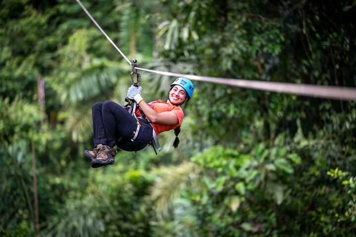 Rafting Class II-III and Zipline Tour from La Fortuna and Arenal
