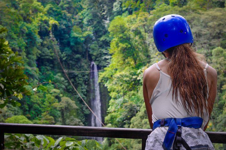 Rafting Class II-III and Zipline Tour from La Fortuna and Arenal