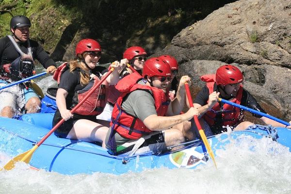 Class III and IV on the Pacuare: Eighteen Miles from Tres Equis