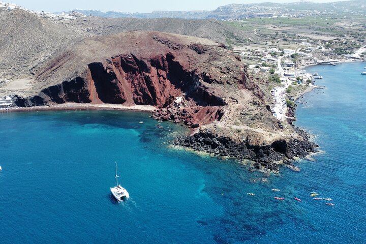 Red beach - Santorini Sea Kayak